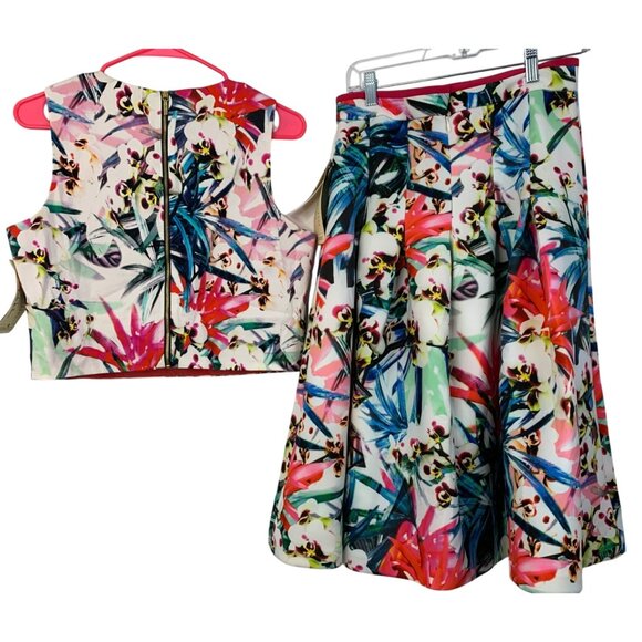 Nicole Miller Artelier Floral Print seperates 2-Piece Set Top L Skirt 8 NWT - Picture 5 of 10